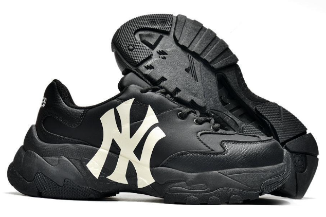 MLB Big Ball Chunky NY Yankees Sneakers
